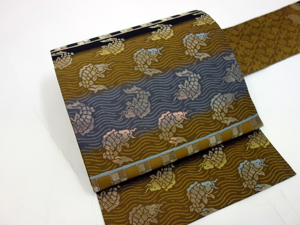 【SALE】10，000→5，000円◆5519-36◆未使用美品 名古屋帯 荒磯文様 黄土色系