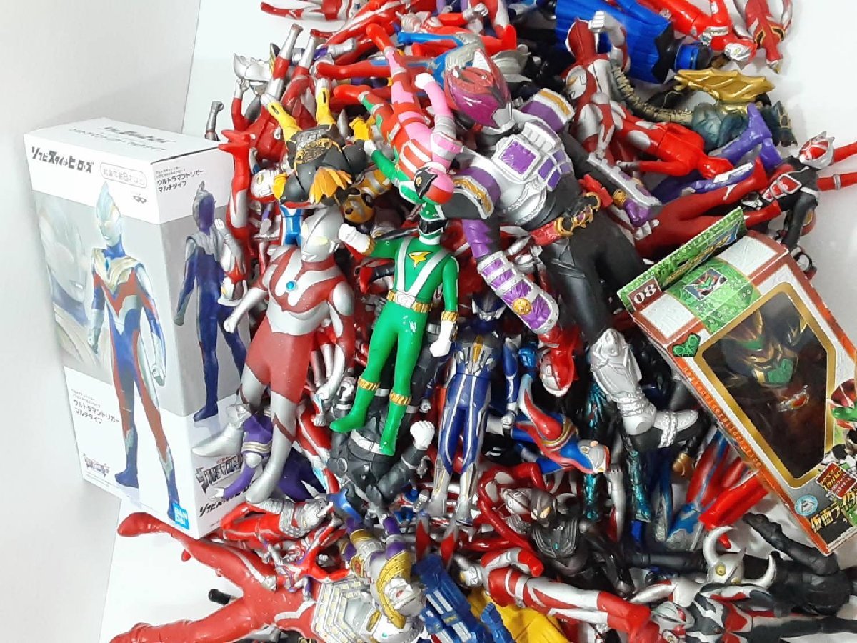 93個　おもちゃ 大量仮面ライダー ウルトラマン 戦隊シリーズ 他 93個 おもちゃ 大量仮面ライダー ウルトラマン 戦隊シリーズ 他