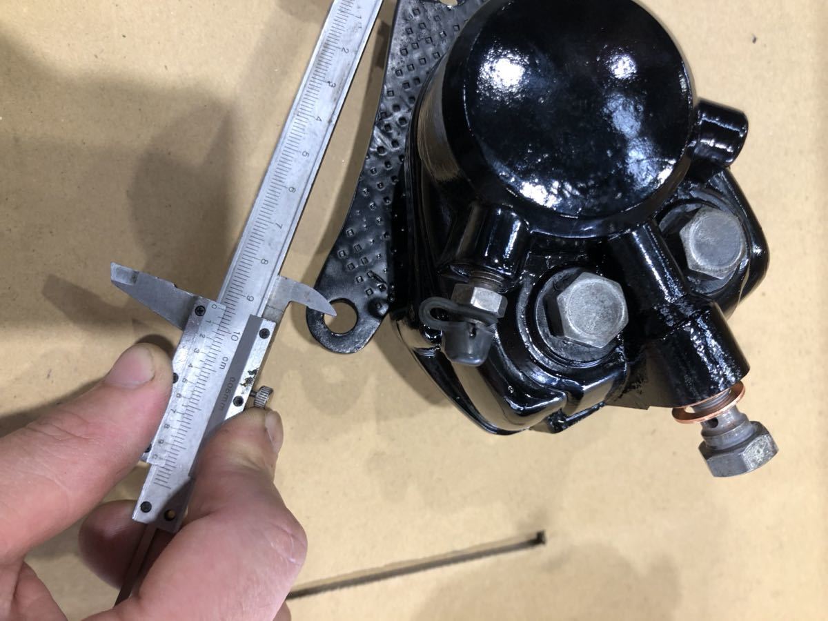 Z400FXフロントキャリパー E1〜E3 Kawasaki