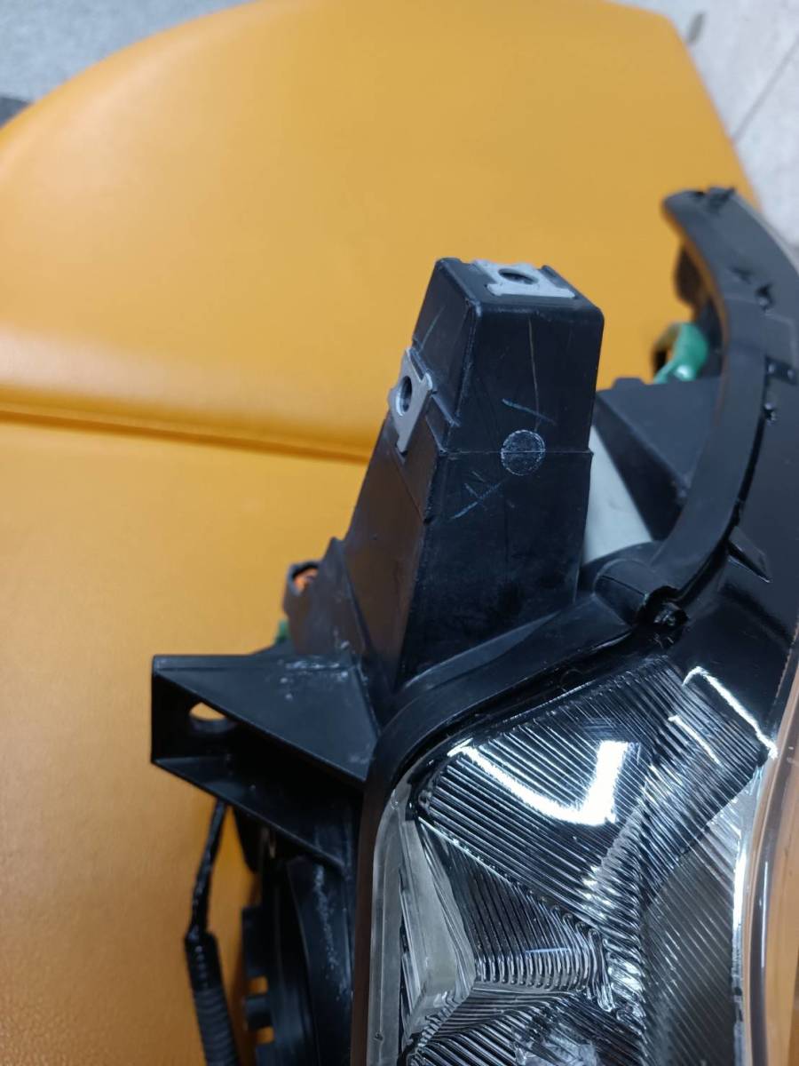 フェアレディZ Z33 中期 後期 純正 右 ヘッドライト 運転席 HID KOITO 