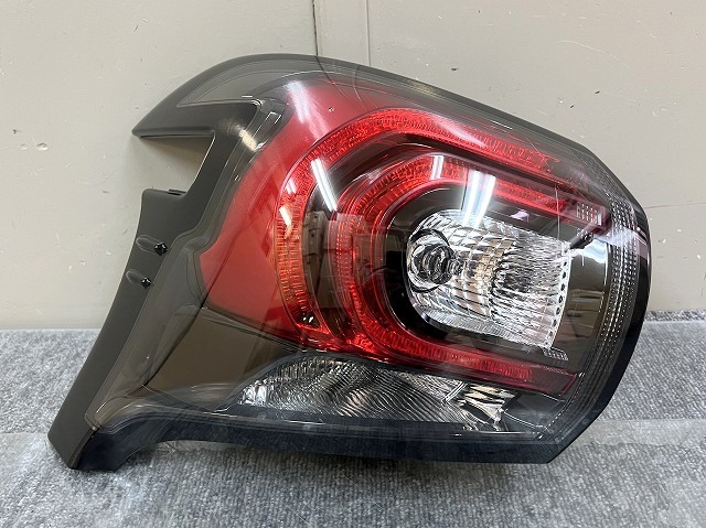 人気SALE，大得価 シエンタ NSP170G 左 テール ランプ ライト 81561-52C80