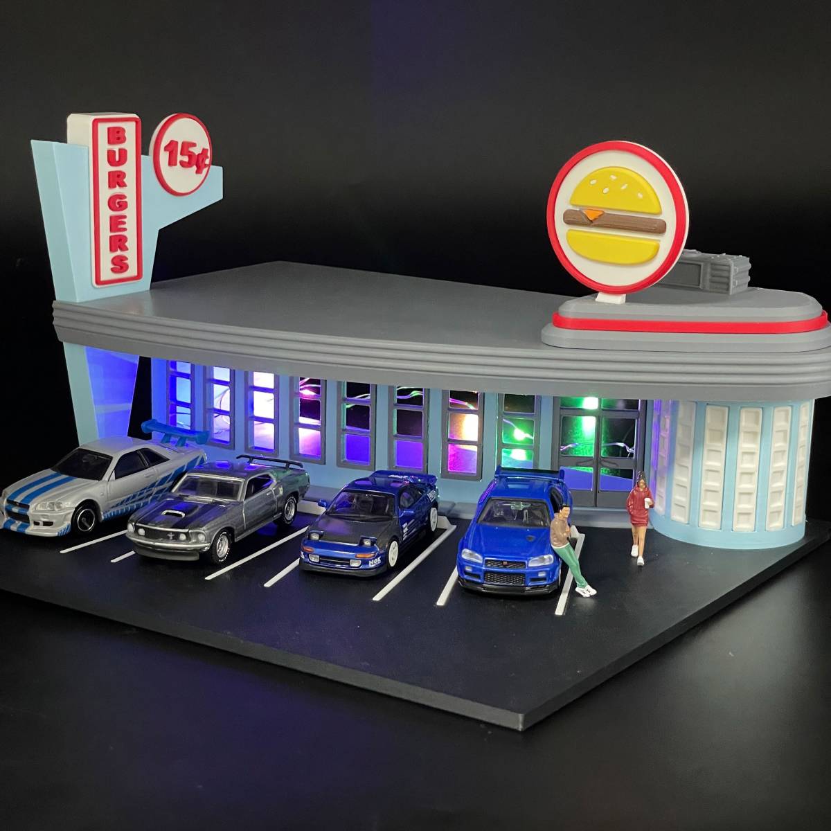  1/64スケール 樹脂 ミニチュアシーン駐車場モデル(乗用車)｜売買されたオークション情報、yahooの商品情報をアーカイブ公開 - オークファン 乗用車