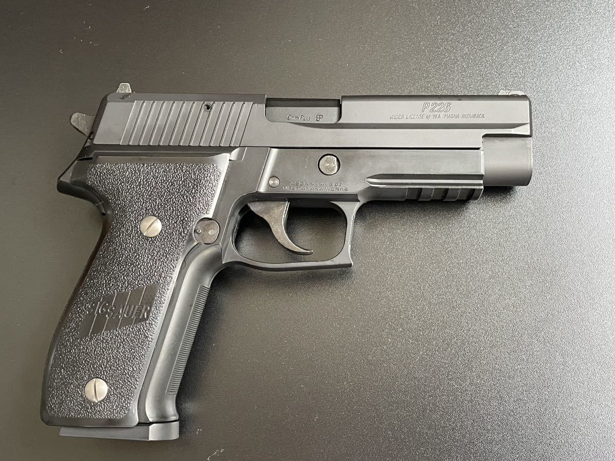 タナカ SIG P226 美品 シルバーメッキ タナカ シグP226 シルバー