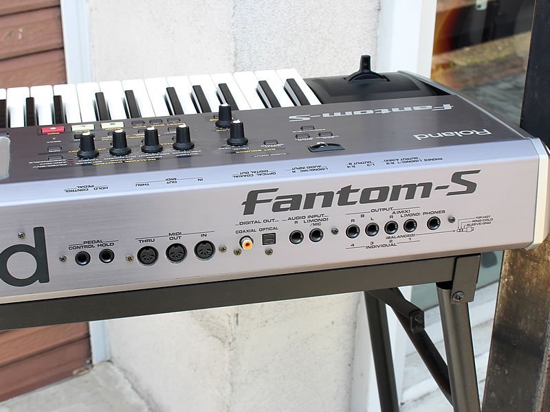 ◇ROLAND シンセサイザー Fantom-S 取説&ケース付 動作確認品 Roland