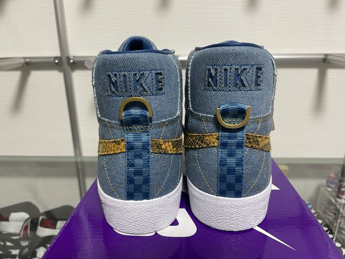 新品未使用 Supreme × NIKE SB ZOOM BLAZER MID QS 2 新品未使用 Supreme × NIKE SB ZOOM BLAZER MID QS 2