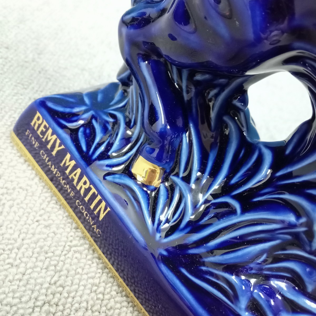 和田7月No.30 ブランデー REMY MARTIN CENTAURE LIMOGES レミーマルタン セント リモージュ ケンタウロス 青 陶器 700ml 40% 箱入 未開封_6