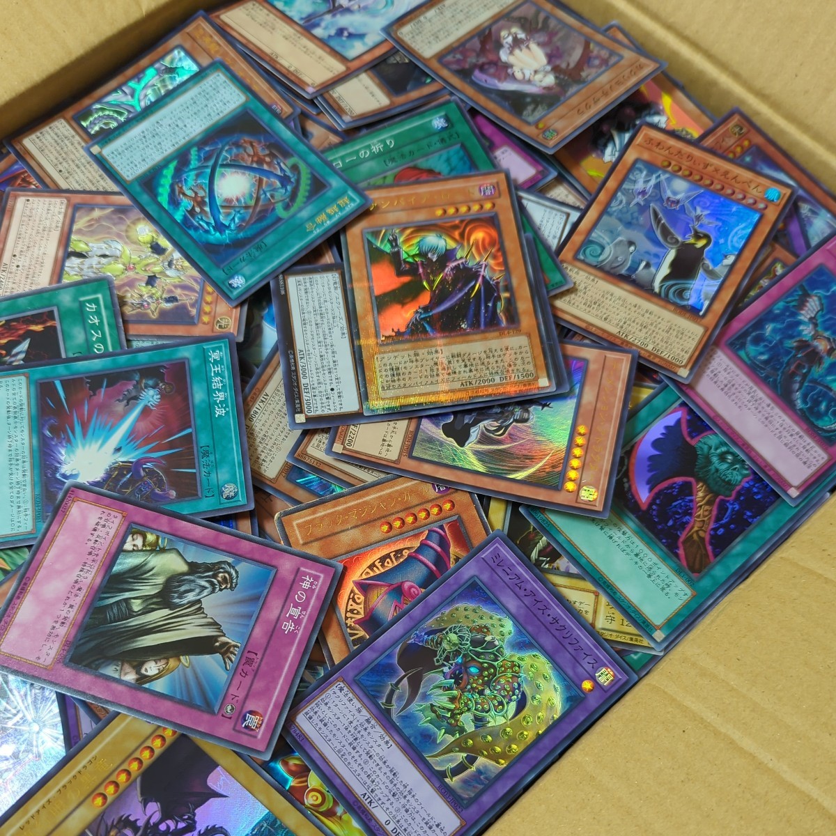 遊戯王 まとめ売り 2700枚 ノーマル スーパー以上 青眼の白龍 オシリス