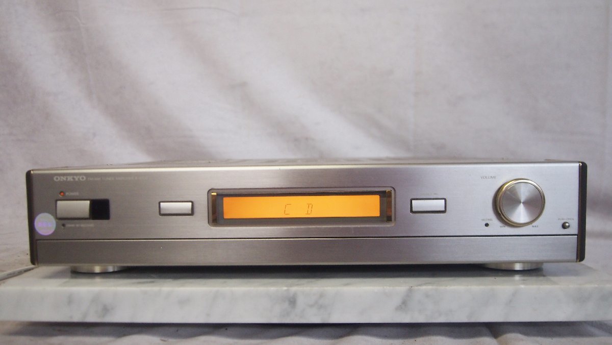 K○【現状品】ONKYO オンキョー R-1000 チューナーアンプ