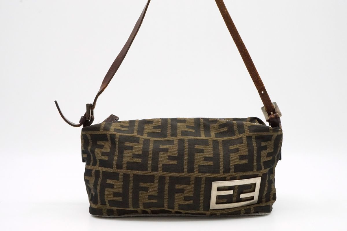 フェンディ FENDI ズッカ柄 1円～◇外装 ハンド⁄ショルダー ハンド 1 
