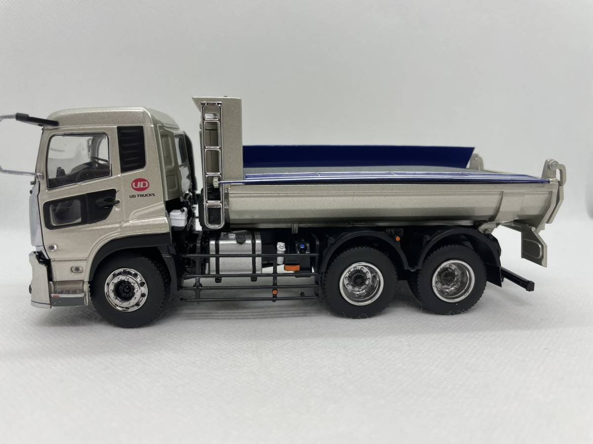 京商 1/43 大型ダンプカー模型 新時代の高積載ダンプカー UD TRUCKS QUON