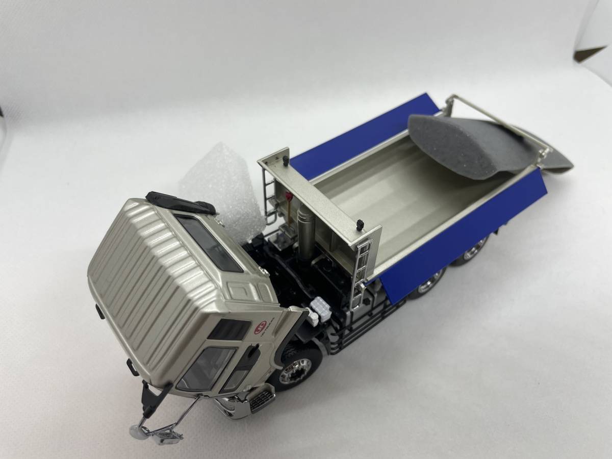 京商 1/43 大型ダンプカー模型 新時代の高積載ダンプカー UD TRUCKS QUON