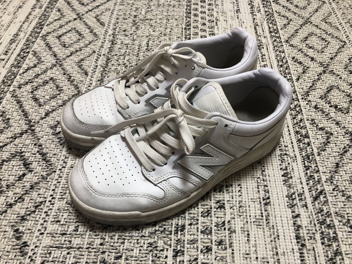 【中古】レディースニューバランススニーカー　　　　　　　　　　　23cm