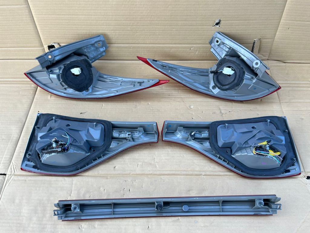 中古トヨタエスティマ ACR50W純正テールライト テールランプ 左右