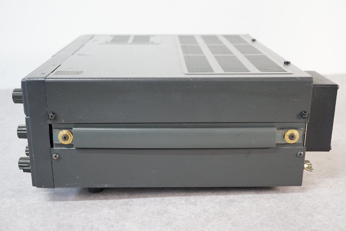 【名機】YAESU FT-102 HFオールモードトランシーバー QS][G692912] YAESU ヤエス FT-102 HF ALL MODE TRANSCEIVER
