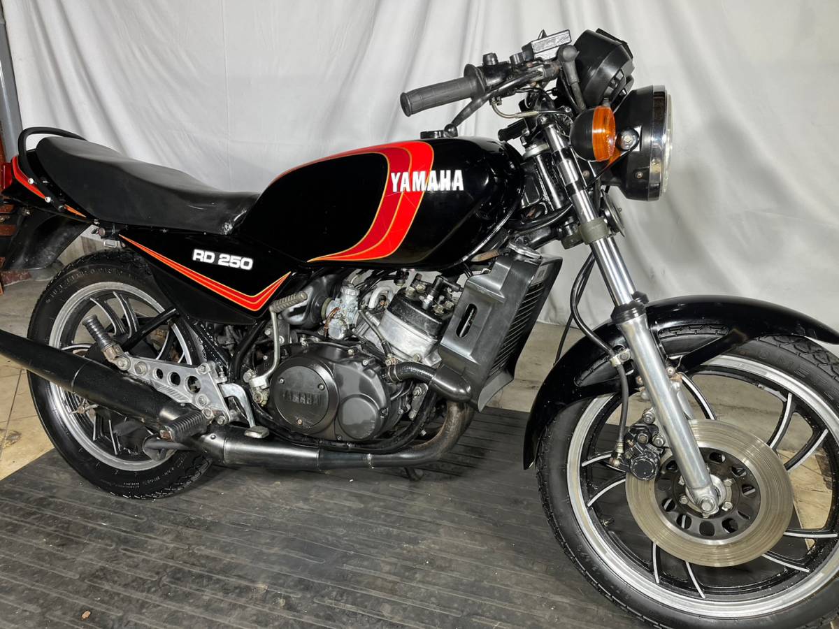 RD250 - Yahoo!オークション ヤマハ「RD250」が採用した YAMAHA | 空冷 