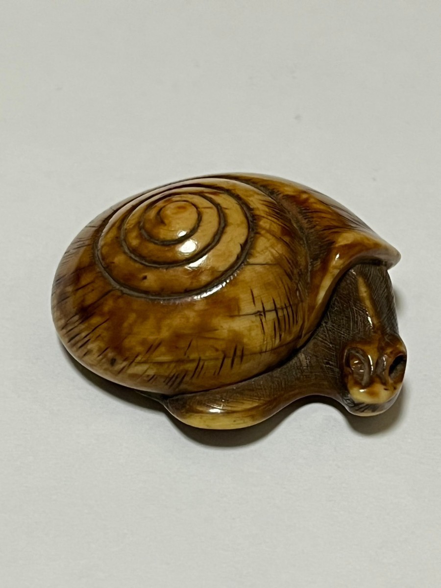 木製 根付 友一銘 蛙力士 根付 木彫 彫刻 カエル 蛙 相撲 力士 関取