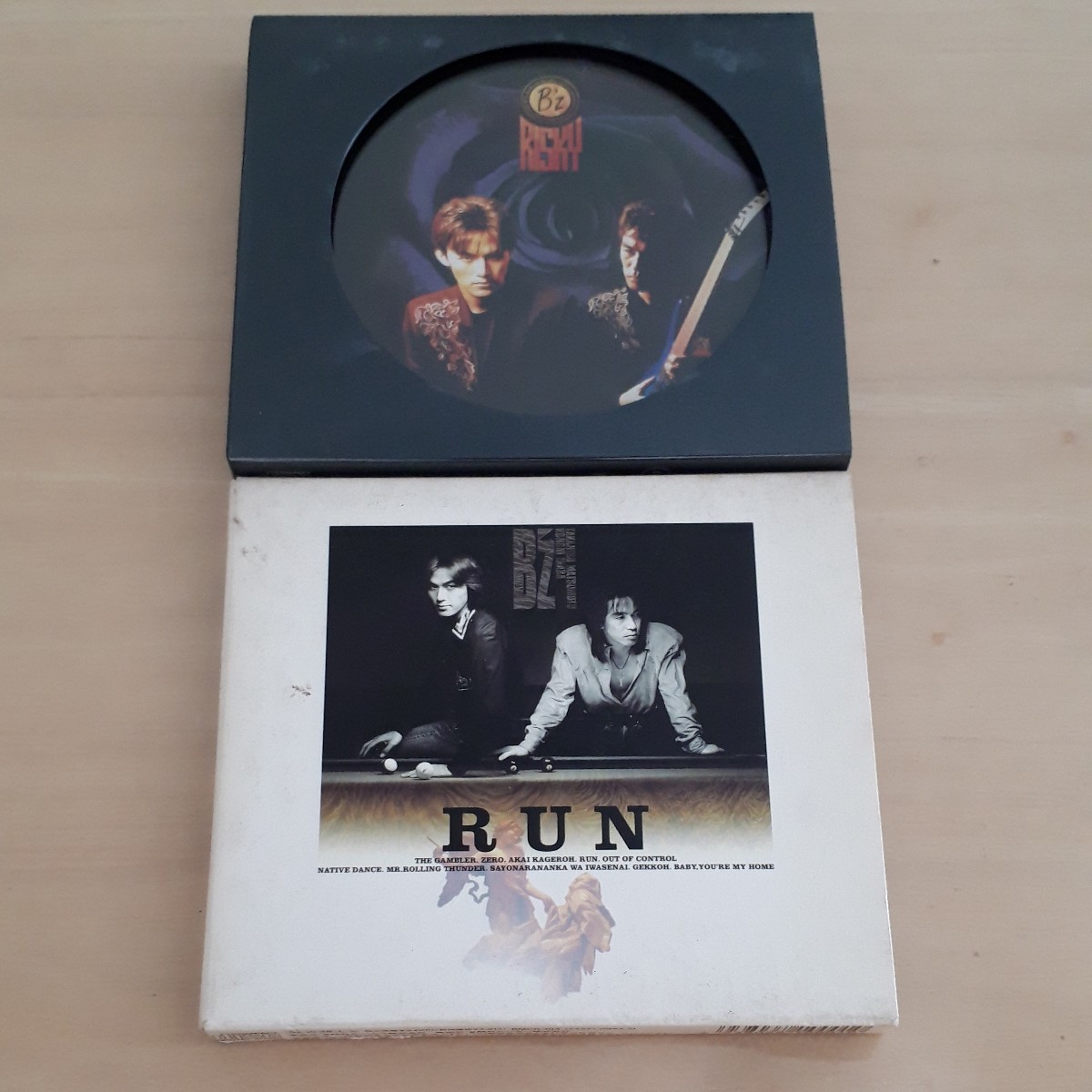 B'z RISKY RUN 初回限定盤 CD 2枚 セット レア 貴重 稲葉浩志 松本孝弘