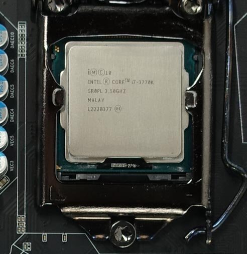 送料無料】マザーボード GA-Z77X-D3H ／CPU i7-3770K ／ 4GBメモリ