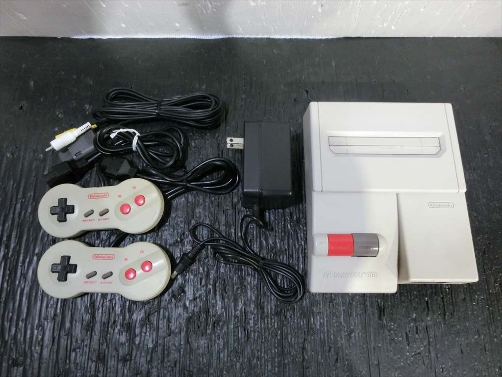 T【D1-57】【80サイズ】△任天堂 ニューファミリーコンピュータ＋