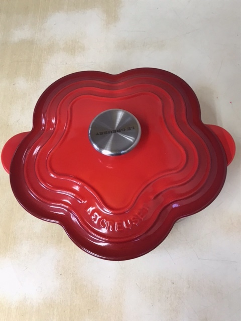 未使用保管品】 LE CREUSET ル・クルーゼ 両手鍋 フルール フランス製