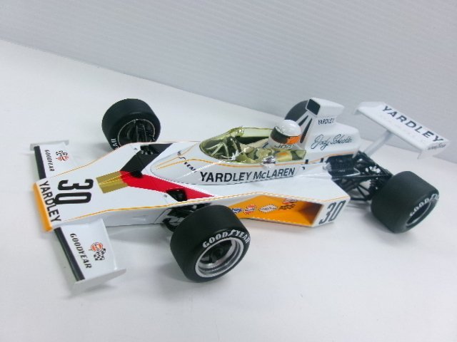 ミニチャンプス 1/18 マクラーレン フォード M23 #30 ヤードレー