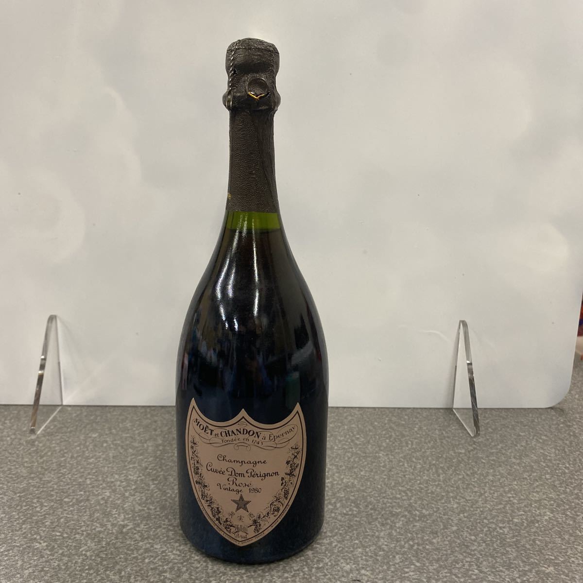 08152 古酒 MOET et CHANDON a Epernay Cuuvee Dom Perignon Rose 1980