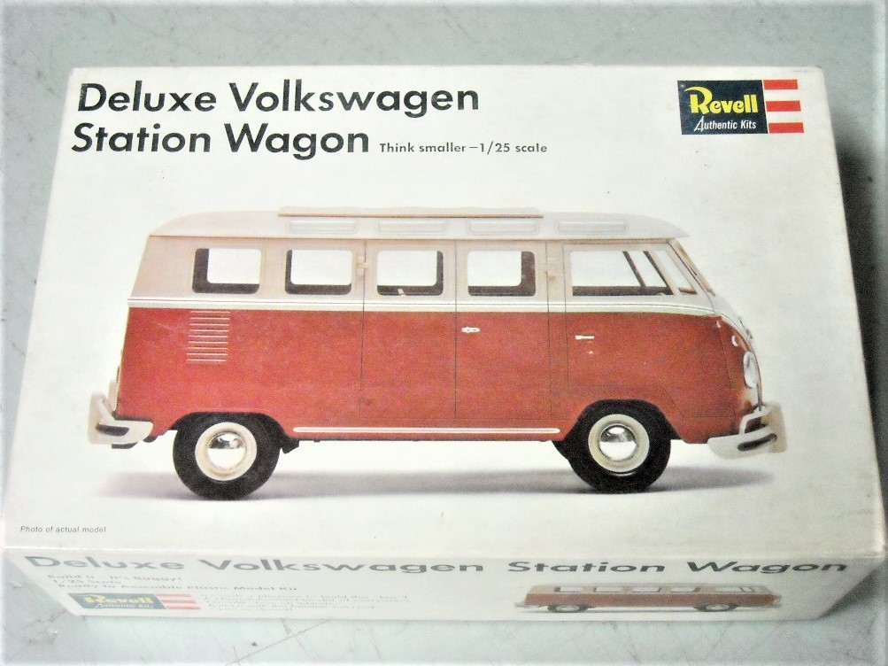 デラックス ＶＷ フォルクスワーゲン ステーションワゴン　１/２５＊レベル Ｒｅｖｅｌｌ　１９６０年代の当時物
