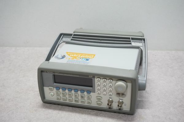 [SK] [MT019612] Agilent アジレント 33220A 20MHz ファンクションジェネレータ 元箱付き