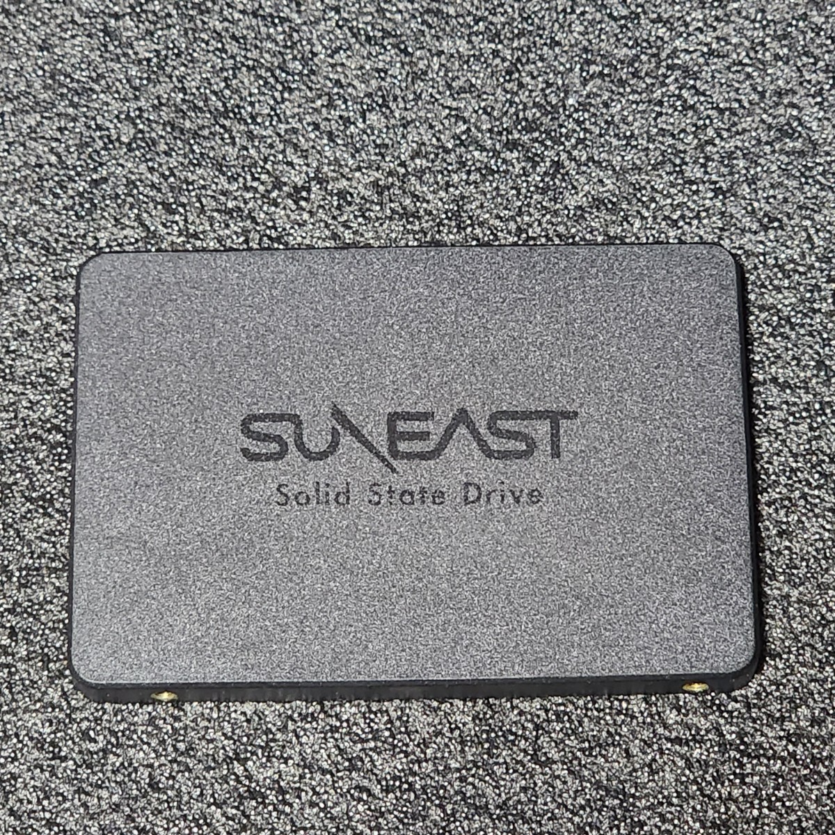 SUNEAST SSD SE900(SE90025ST-01TB) 1024GB/1TB SATA SSD 正常品 2.5