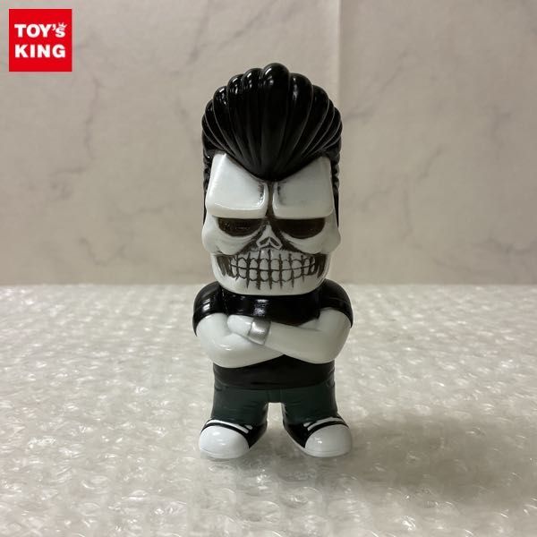 1円〜 SKULLTOYS ドクロジョニー 白黒 ソフビ