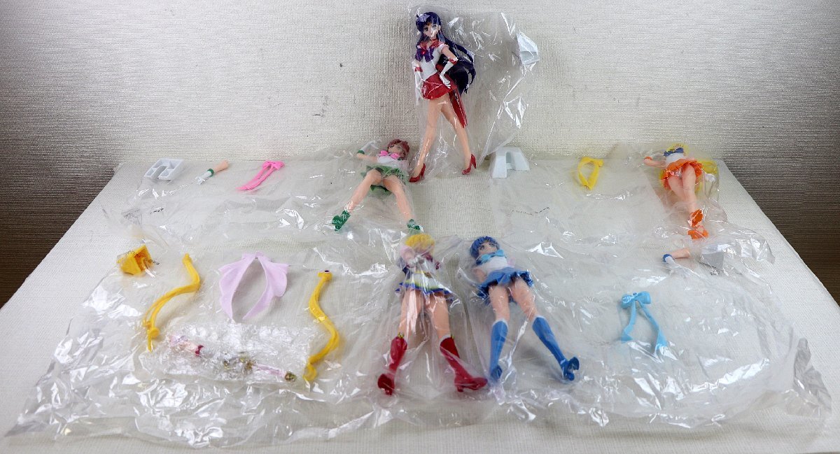  S 品 フィギュア セーラームーン セーラームーン/マーキュリー/マーズ/ジュピター/ヴィーナス 5体セット バンダイ(美少女戦士セーラームーン)｜売買されたオークション情報、yahooの商品情報 美少女戦士セーラームーン