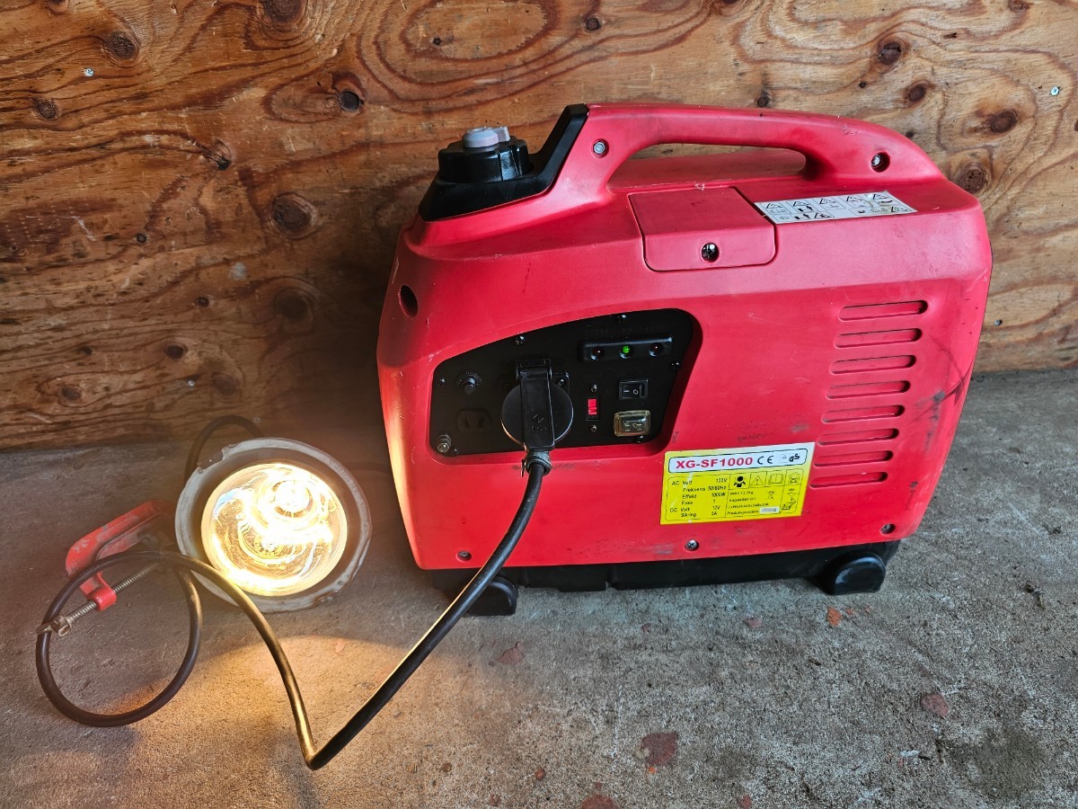 XG-SF1000 インバーター発電機 100V50/60Hz 1000W DC12V 5A 