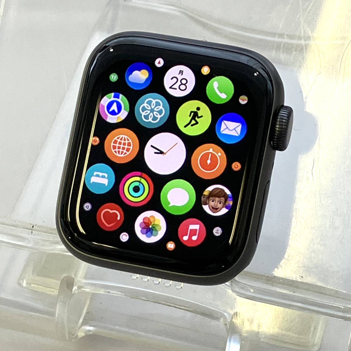 中古Apple Watch SE 第1世代 40mm GPSモデル スペースグレイアルミニウムケース&frasl;ミッドナイトスポーツバンド MKQ13J&frasl;A  バッテリー100%