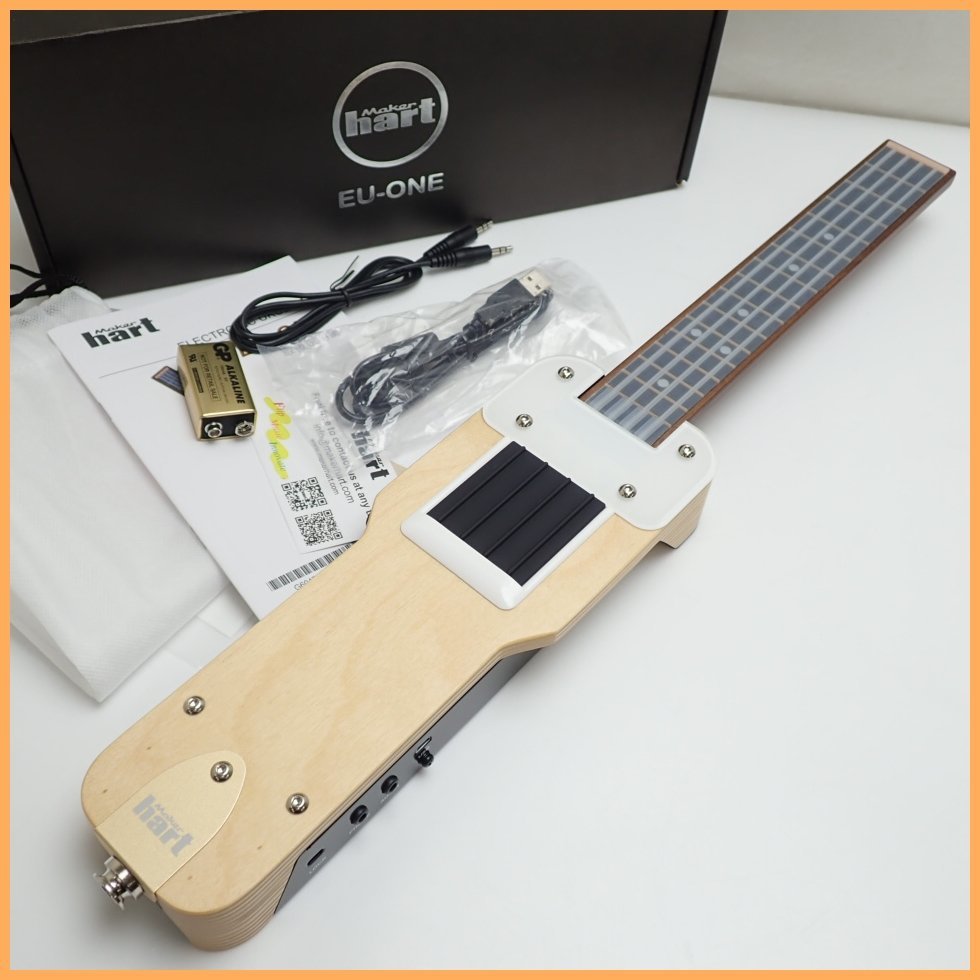 ★美品 Maker hart EU-ONE 折りたたみ式 電子ウクレレ ウッド/台湾製/付属品多数&1911500083