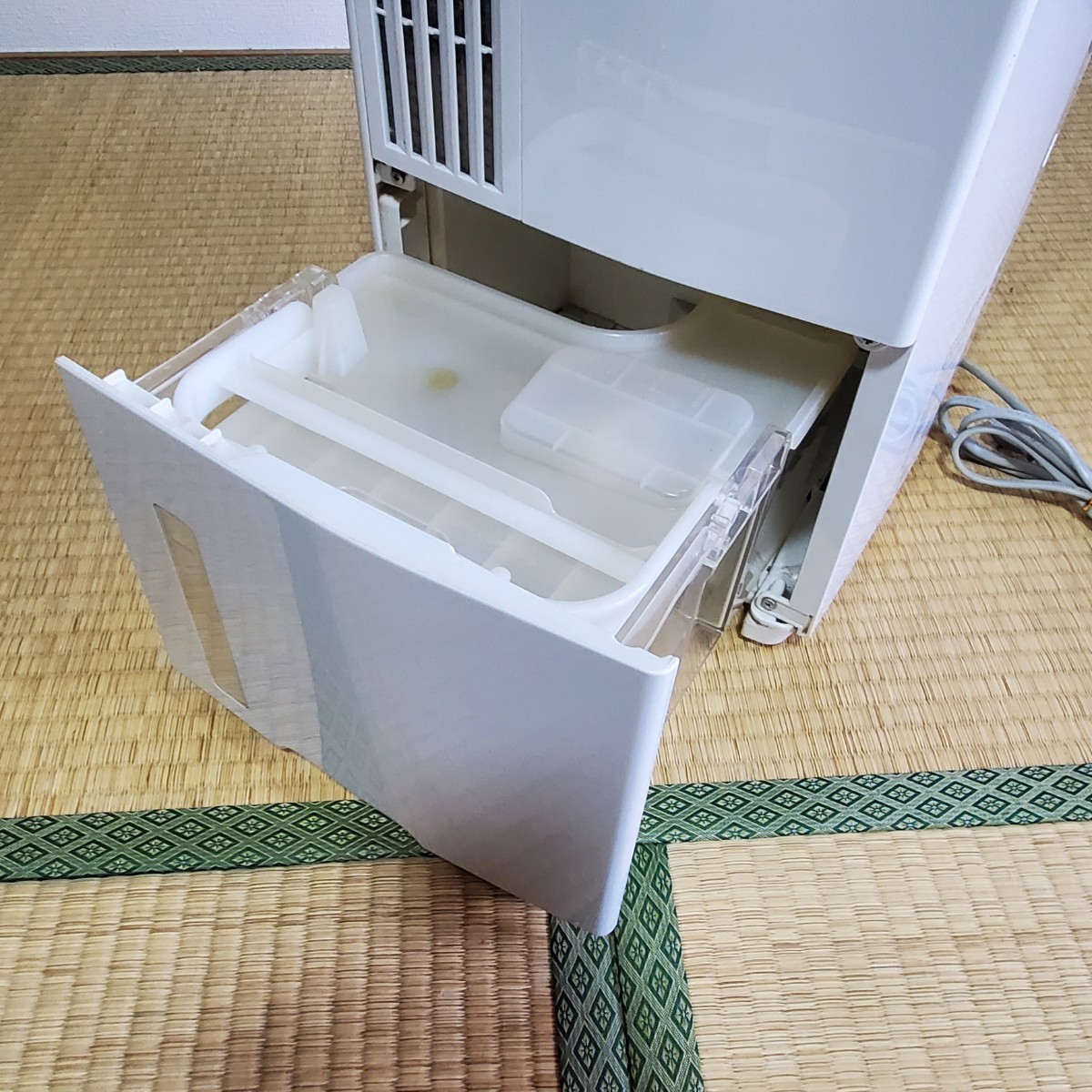 動作保証 弾ん 送料無料 パナソニック ハイブリッド衣類乾燥除湿機 F 