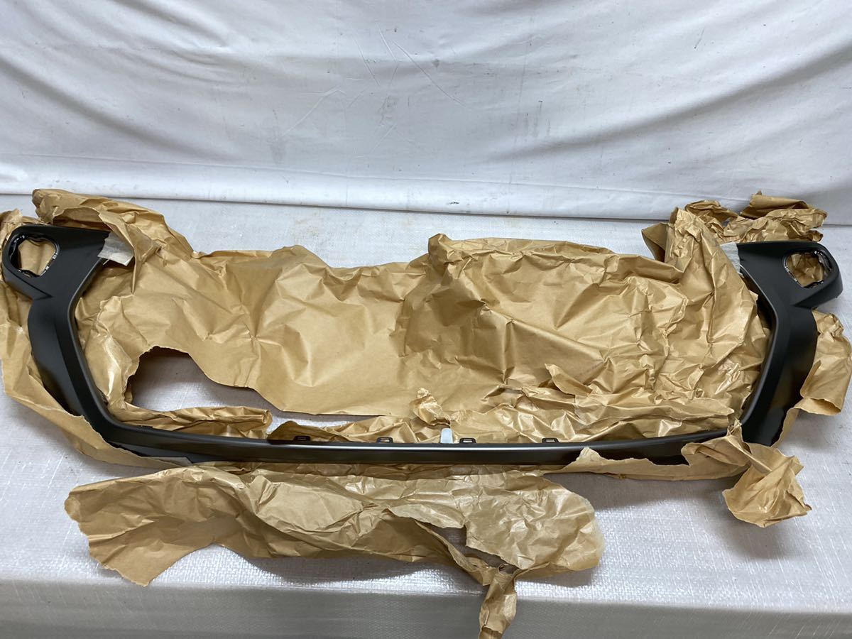 394.カローラクロス用 ラジエータグリル モール　カラード　53121-16070