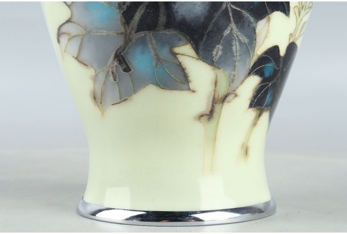 七宝焼 安藤七宝店 SILVER刻印 翡翠釉 花文 花瓶 共箱 M R8879B 七宝焼 [