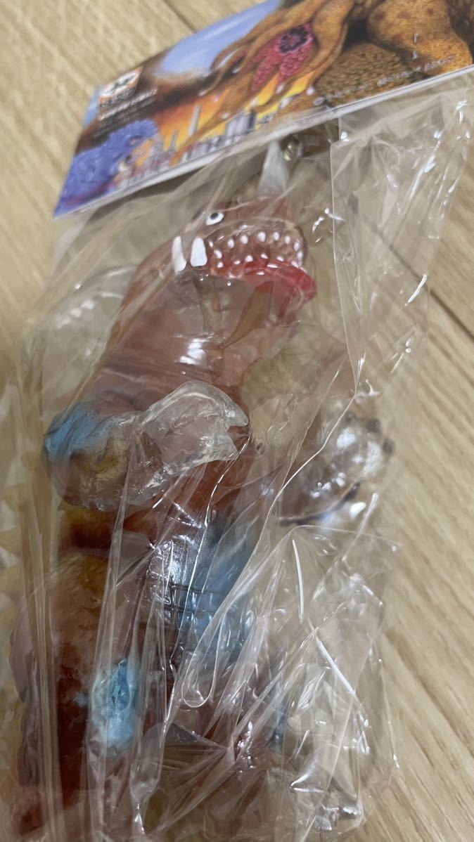 新品未開封 ヤモマーク 透明 ネロンガ クリア成型 ソフビ sofvi