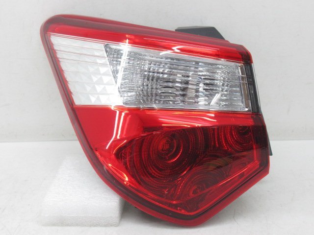 ヴィッツ NSP130 後期 純正テールライト 左右セット 即決あり》 ヴィッツ NSP130 後期 純正 左 テールライト 【 KOITO 52