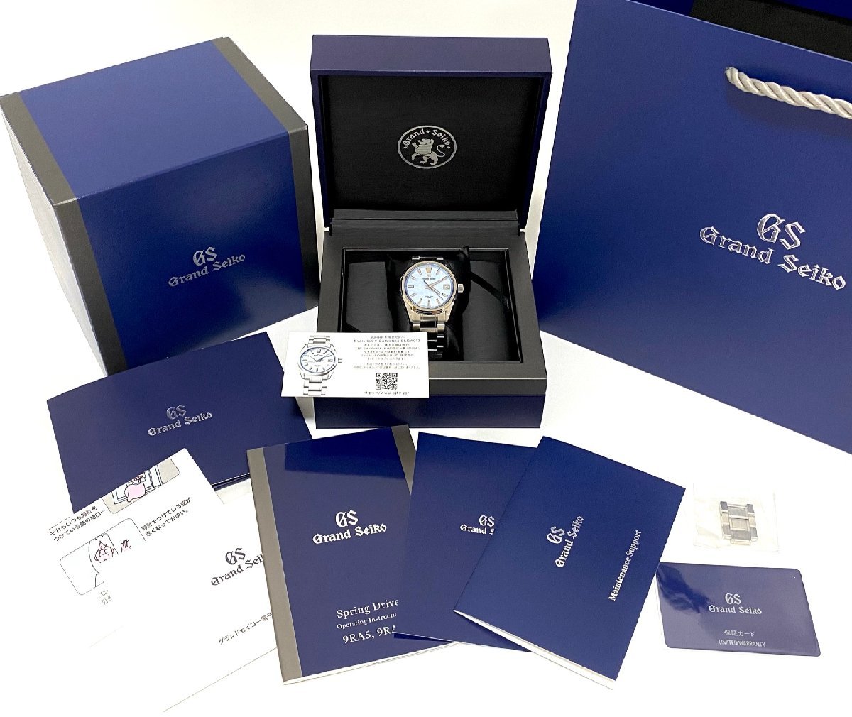 人気SALE，お得 国内正規品 付属品コンプリート Grand Seiko グランドセイコー AJHH特別限定モデル SLGA017 255本限定 雪白ブルー文字盤(グランドセイコー)｜売買されたオークション情報、yahooの商品情報をアーカ グランドセイコー