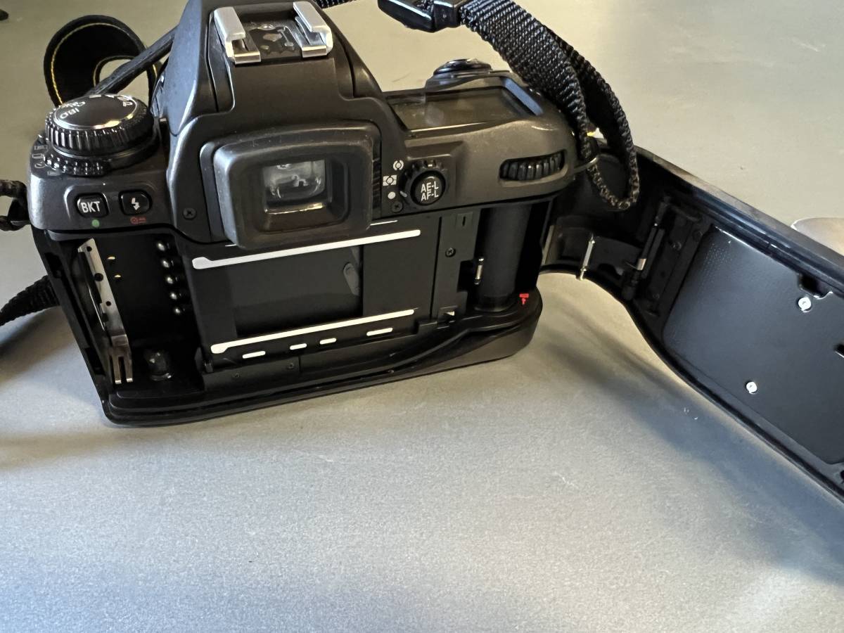 Nikon F80D ニコン F80 ボディ 一眼レフカメラ | - フィルムカメラ