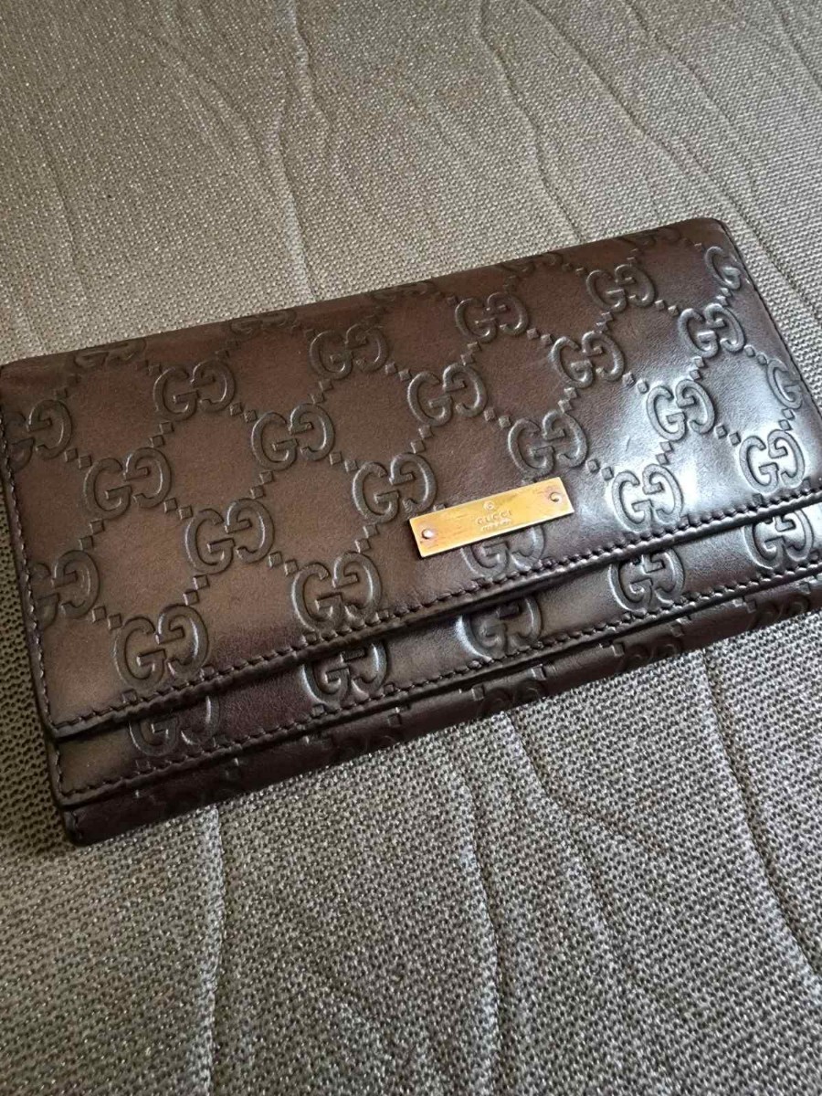 GUCCI グッチ レザー 長財布 Wフラップ 長財布 GUCCI グッチ 2つ折り