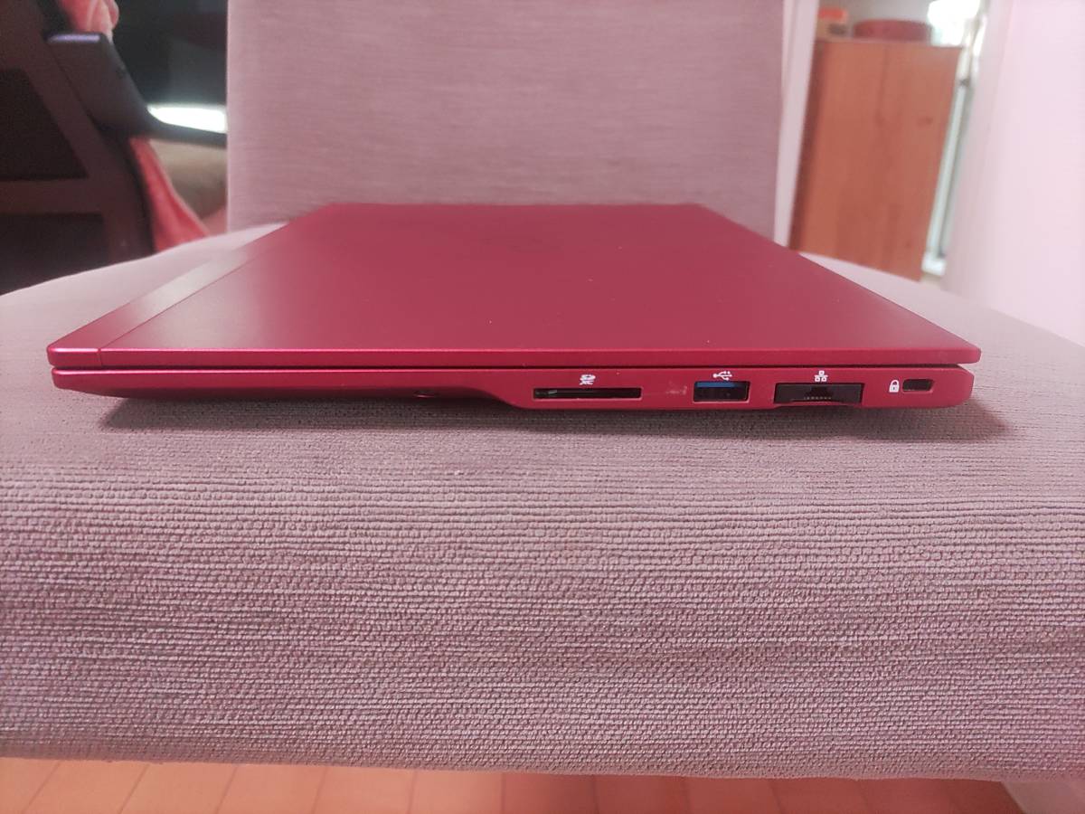 UH75⁄C3 LIFEBOOK 富士通 4GB Core-i5 8265Uプロセッサー FMVU75C3W i5 