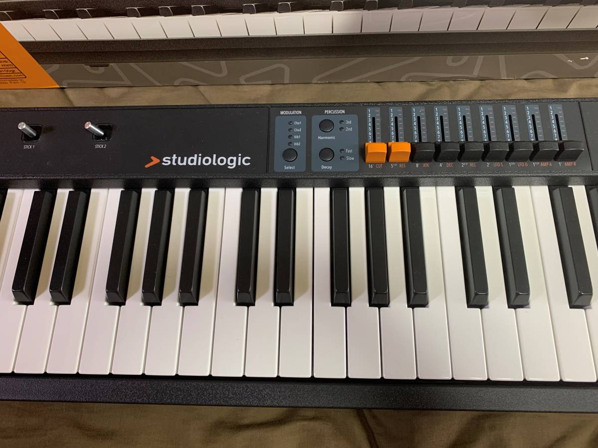 Studiologic （スタジオロジック ) Numa Compact 2x ステージピアノ 88 