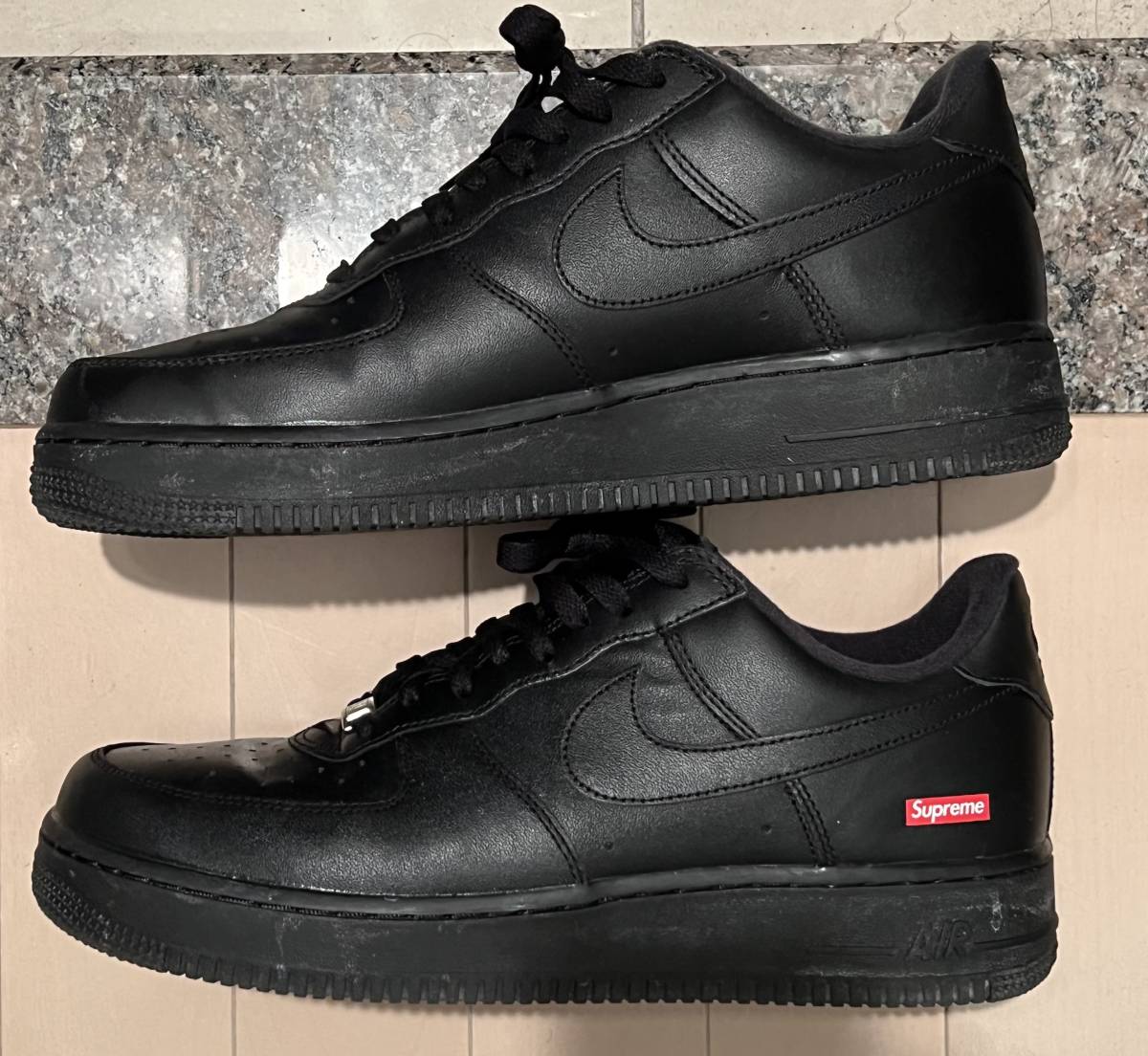 国内正規品 Supreme NIKE AIR FORCE 1 コラボ ナイキ 国内正規品 Supreme NIKE AIR FORCE 1 コラボ ナイキ