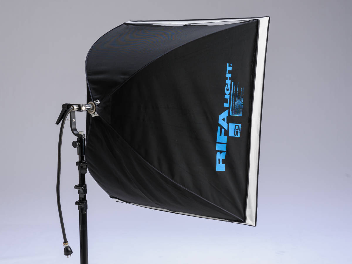 ■ RIFA ■ リファ ■ ハロゲンランプ用 ■ 中古品 ■