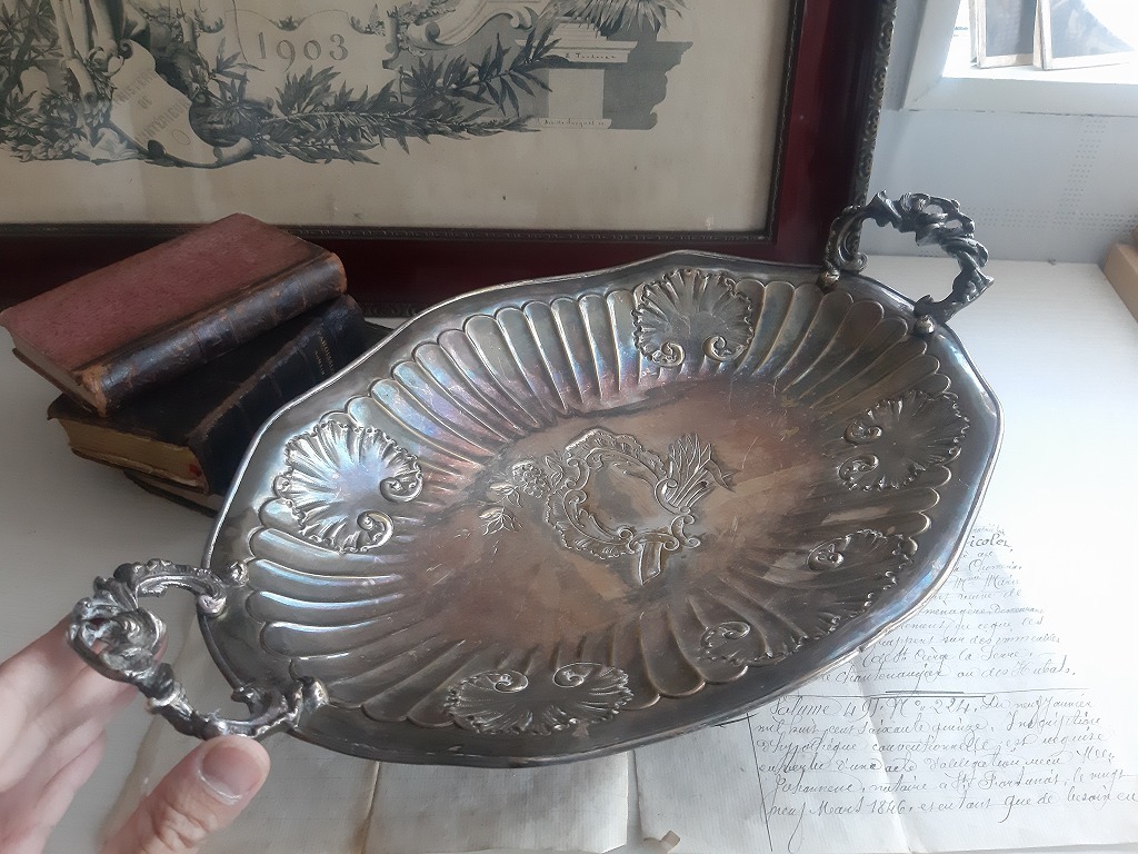 ☆フランス アンティーク 素敵な 銀メッキ レリーフ装飾 トレー 1900年