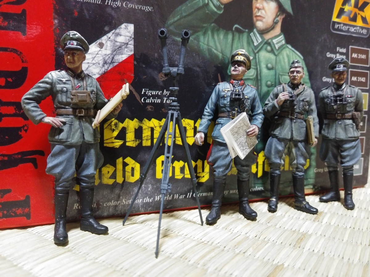 ドラゴン1/35完成品　ドイツ国防軍指揮官セット