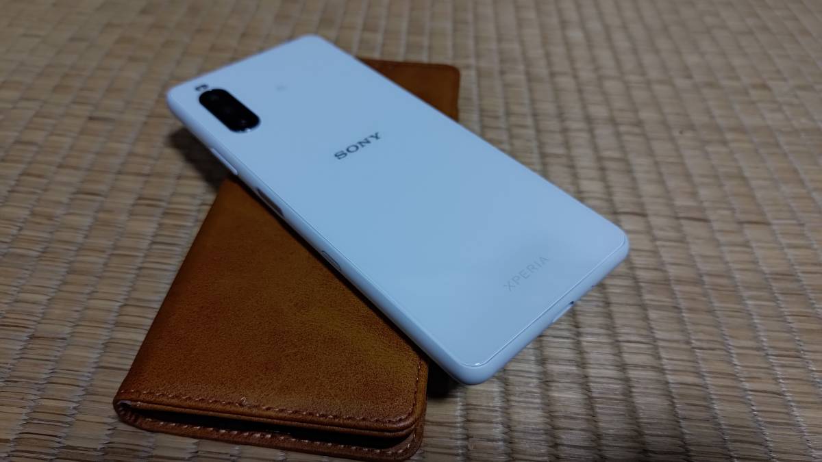 Xperia 10 Ⅲ Lite XQ-BT44 ホワイト 天版SIMフリー⑧ ☆訳あり品楽天