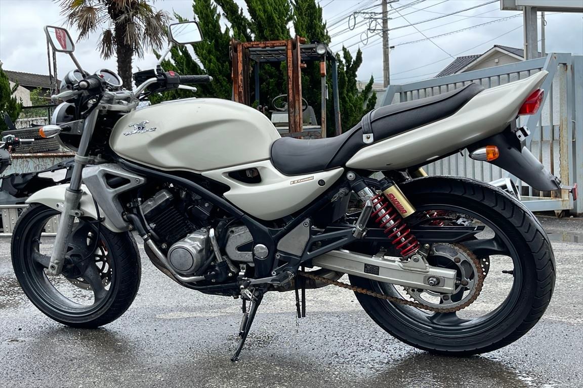 1円スタート 売り切り!! バリオス2 2型 ZR250B イグニッションコイル
